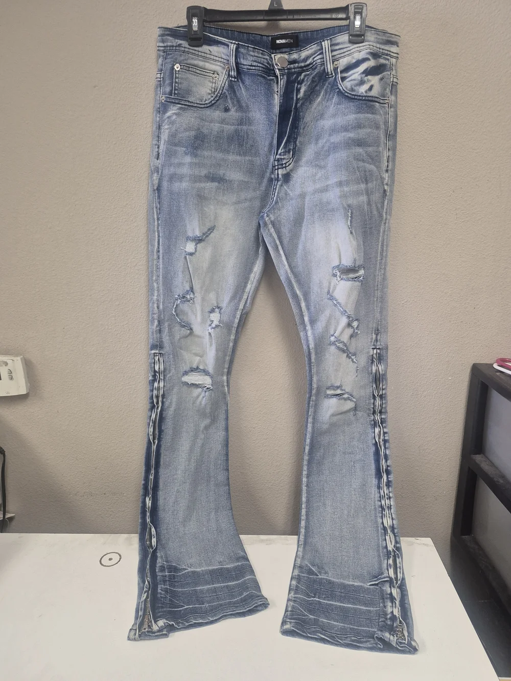 Modern Light Blue Distressed Men's Flare Jeans